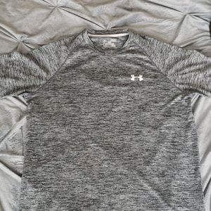 Under Armour tee